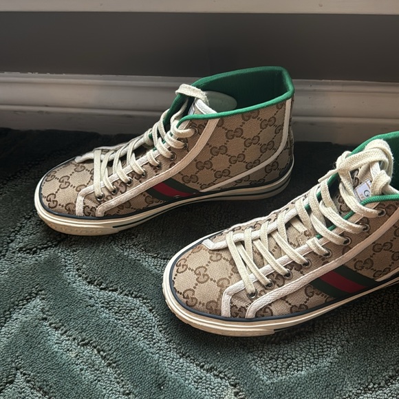Gucci Canvas GG Tennis 1977 Sneaker - Picture 3 of 5